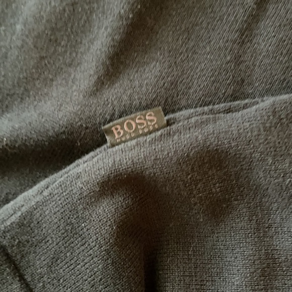 Hugo Boss Men’s Sweater - Picture 7 of 7
